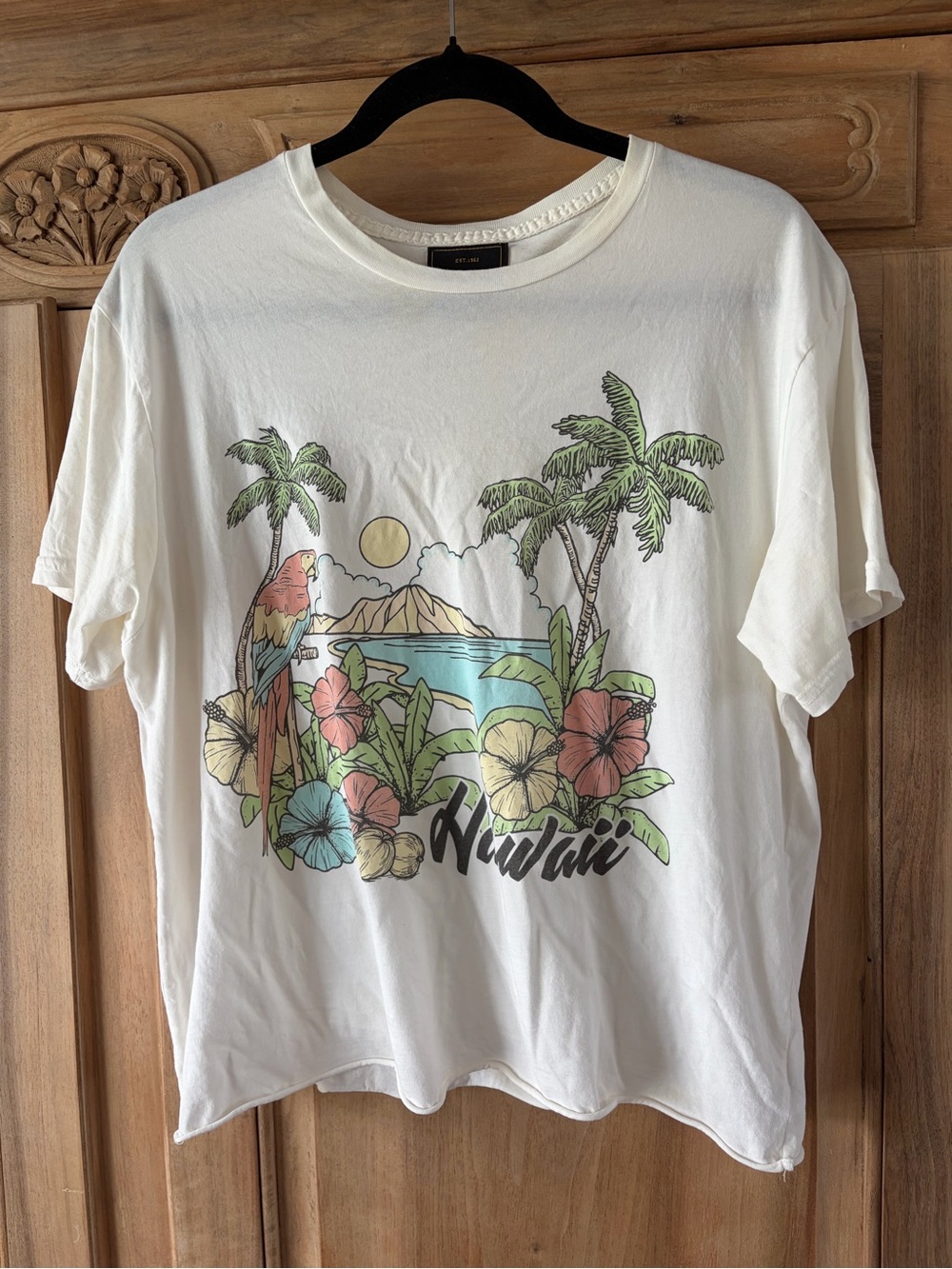 RetroBrand Los Angeles White 'Hawaii' Graphic Tee with Tropical Print size L